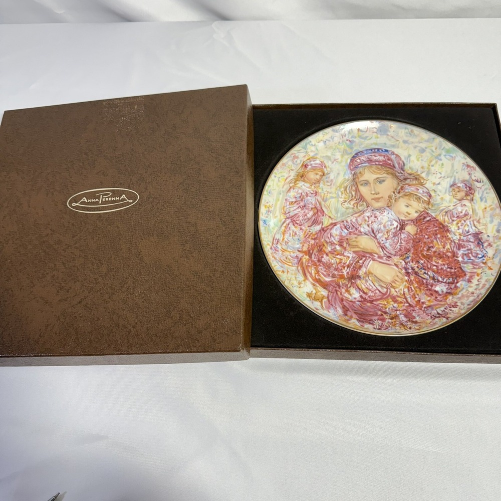 Alexander Und‎ Kinder Anna Perenna Joys Of Motherhood Edna Hibel Limited Edition